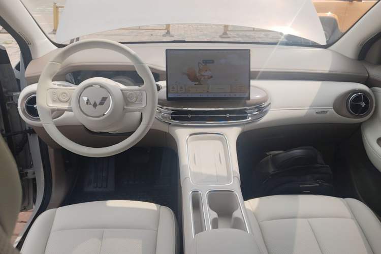 Used Wuling Bingo Pro 2026 Model 403km Flagship Edition Center Console