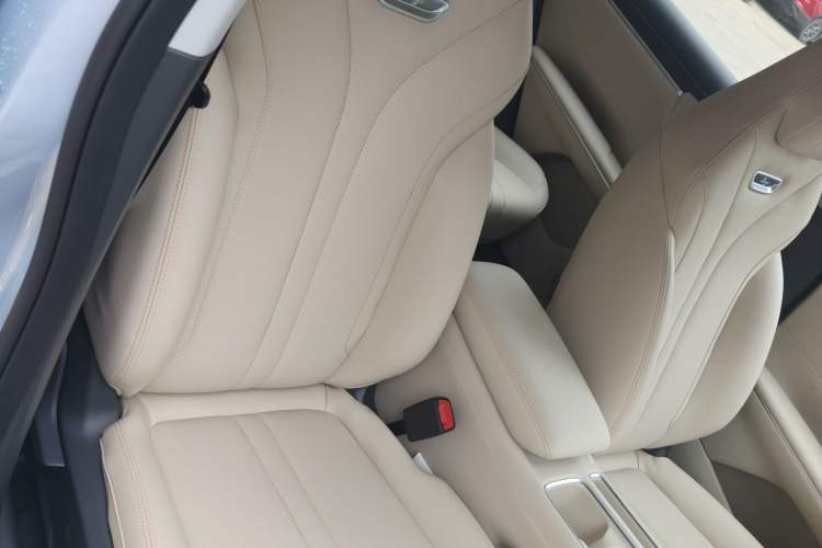 Used Wuling Bingo S 2025 Model 430km Flagship Edition Interior 11