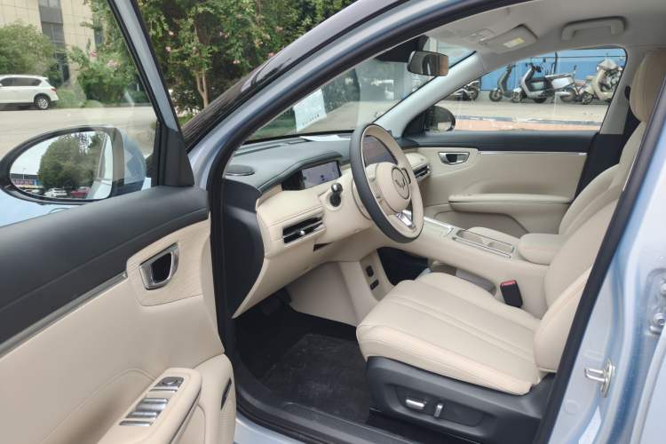 Used Wuling Bingo S 2025 Model 430km Flagship Edition Interior 5