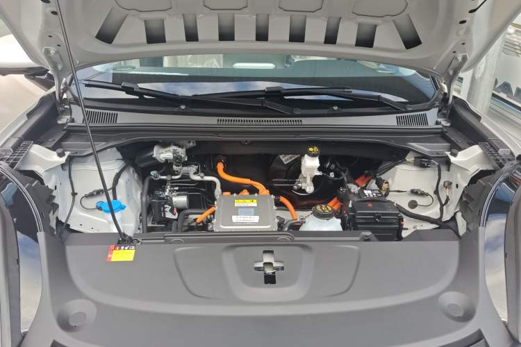 Used Wuling Bingo S 2025 Model 430km Flagship Edition Engine Bay