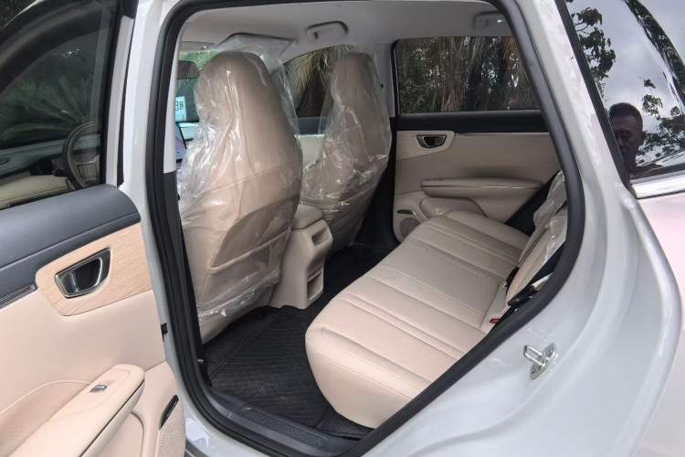 Used Wuling Bingo S 2025 Model 430km Flagship Edition Interior 3