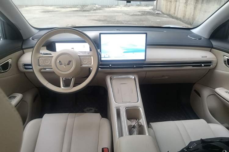 Used Wuling Bingo S 2025 Model 430km Flagship Edition Center Console