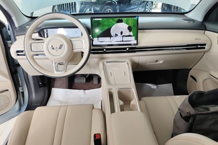 Used Wuling Bingo S 2025 Model 430km Flagship Edition Center Console