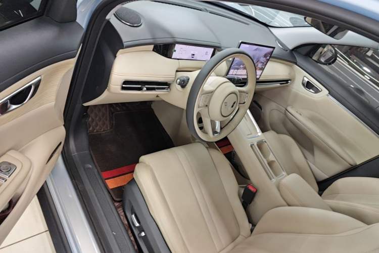Used Wuling Bingo S 2025 Model 430km Flagship Edition Driver Seat