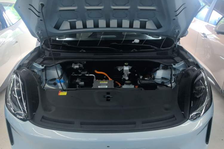 Used Wuling Bingo S 2025 Model 430km Flagship Edition Engine Bay