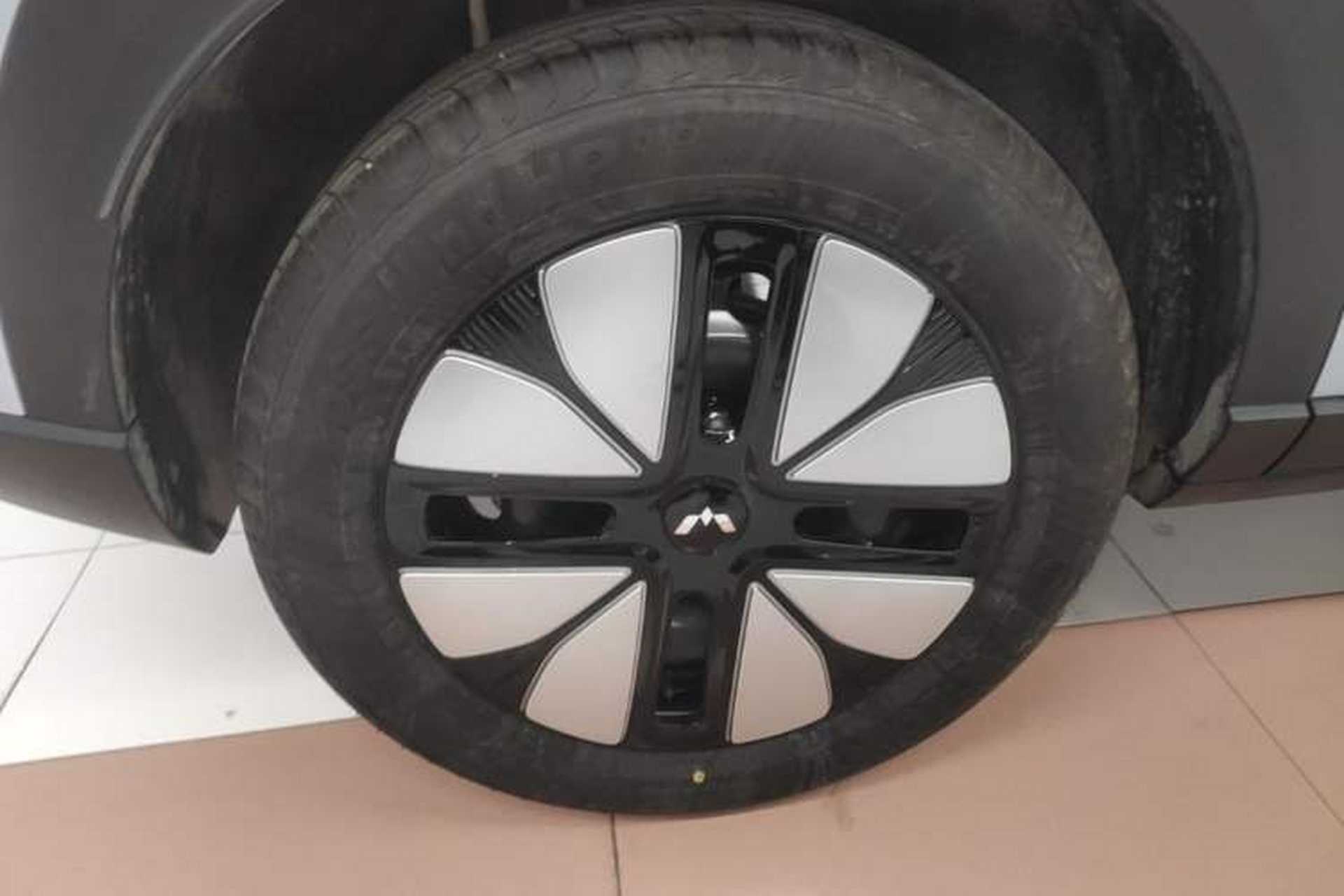 Used Wuling Bingo S 2025 Model 325km Deluxe Edition Exterior 5