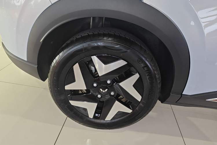 Used Wuling Bingo S 2025 Model 430km Flagship Edition Exterior 5