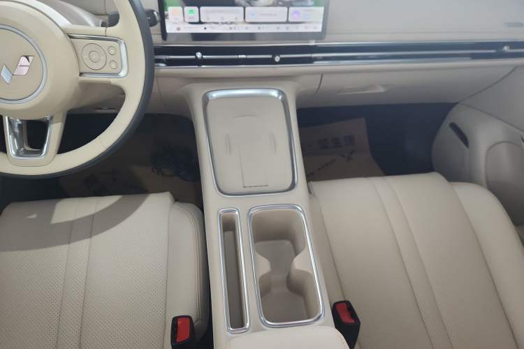 Used Wuling Bingo S 2025 Model 325km Deluxe Edition Gear Lever