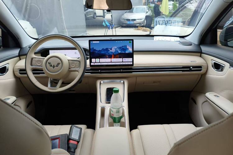 Used Wuling Bingo S 2025 Model 325km Flagship Edition Interior 2