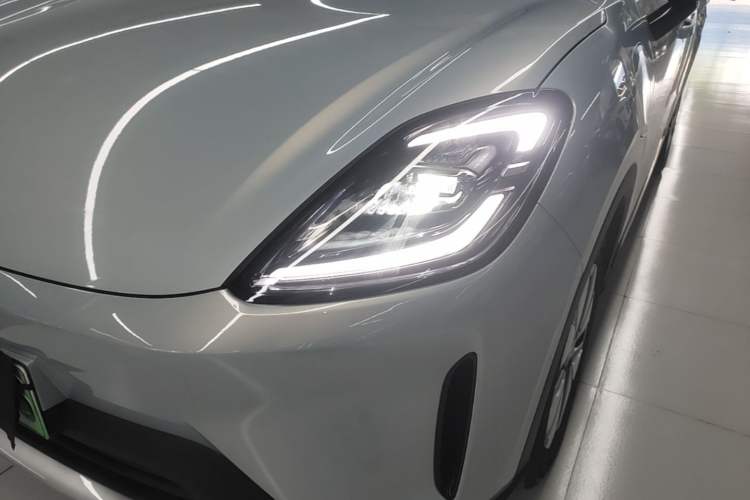Used Wuling Bingo S 2025 Model 325km Deluxe Edition Left Front Headlight