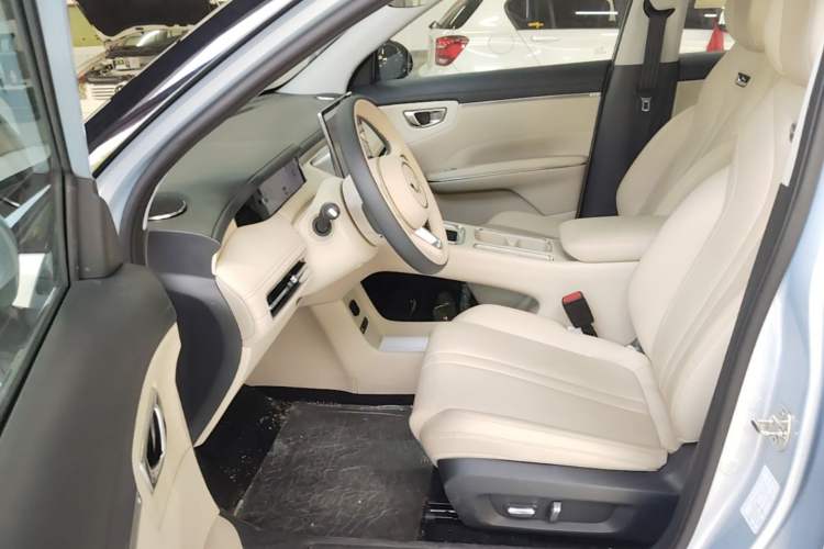 Used Wuling Bingo S 2025 Model 430km Flagship Edition Left Front Seat