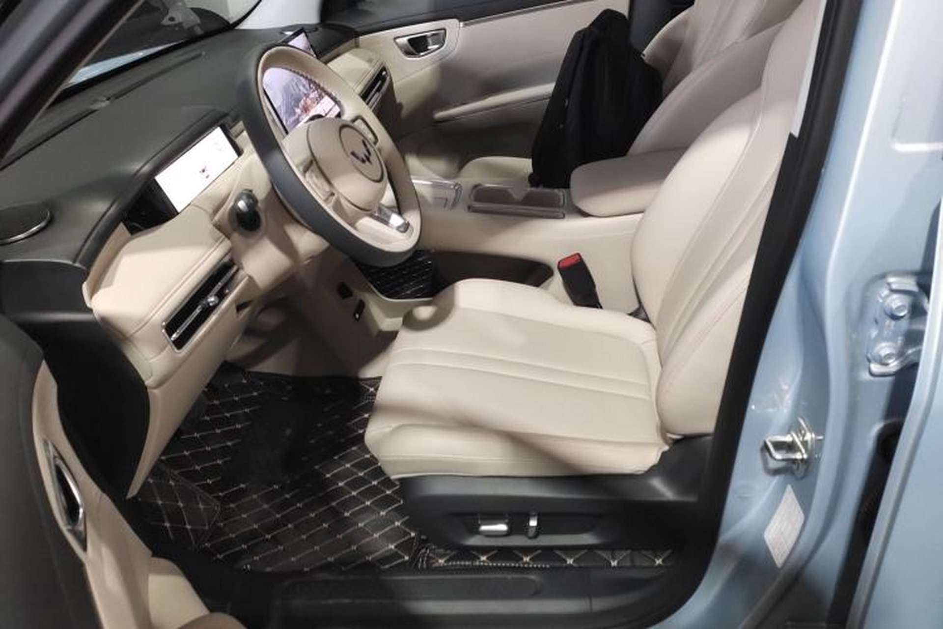 Used Wuling Bingo S 2025 Model 430km Flagship Edition Left Front Seat