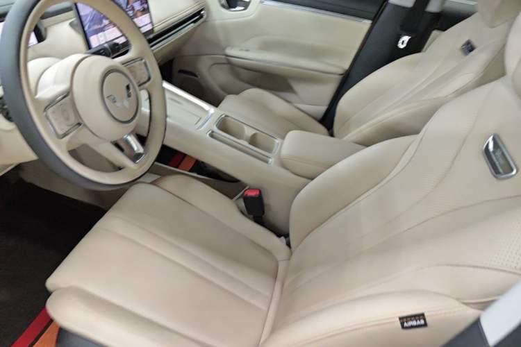 Used Wuling Bingo S 2025 Model 430km Flagship Edition Left Front Seat