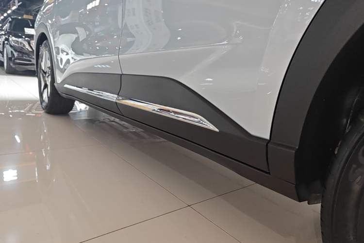 Used Wuling Bingo S 2025 Model 430km Flagship Edition Left Side Sill