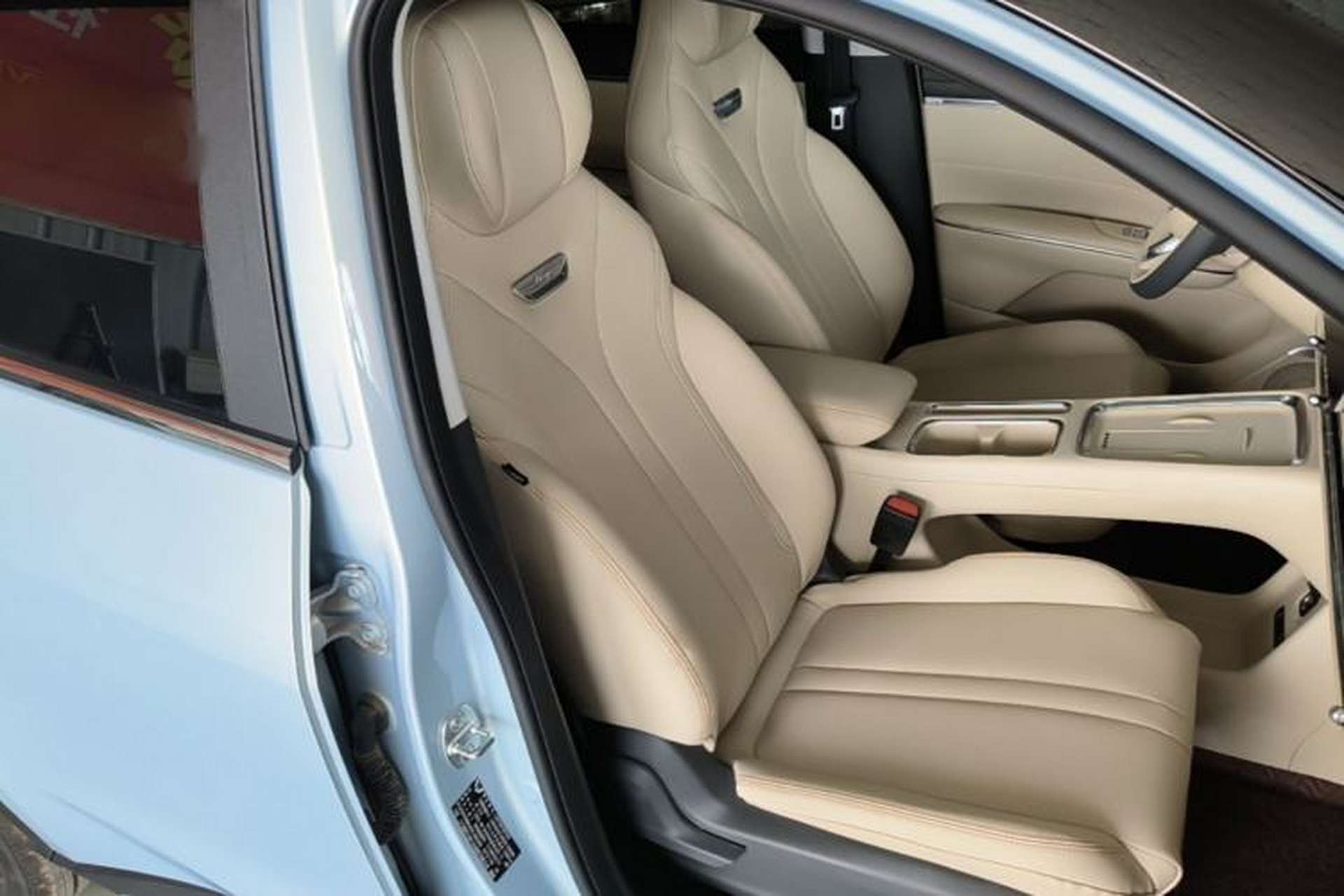 Used Wuling Bingo S 2025 Model 325km Flagship Edition Right Front Seat