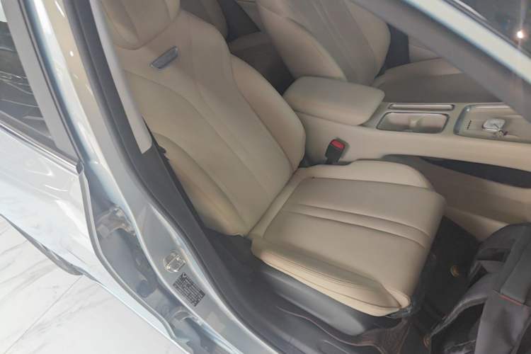 Used Wuling Bingo S 2025 Model 430km Flagship Edition Right Front Seat