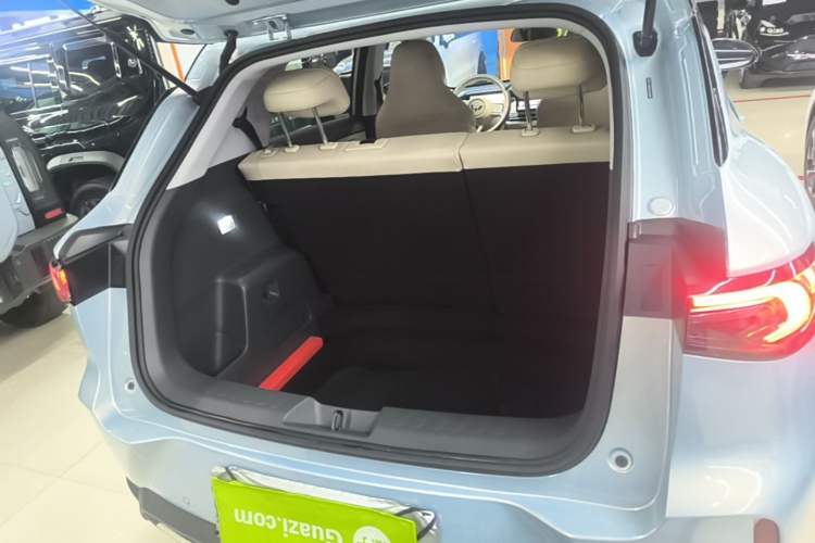 Used Wuling Bingo S 2025 Model 430km Flagship Edition Trunk