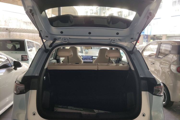 Used Wuling Bingo S 2025 Model 325km Deluxe Edition Trunk