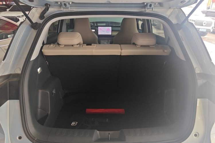 Used Wuling Bingo S 2025 Model 430km Flagship Edition Trunk
