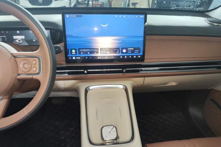 Used Wuling Bingo S 2025 Model 430km Deluxe Edition Audio And AC Panel