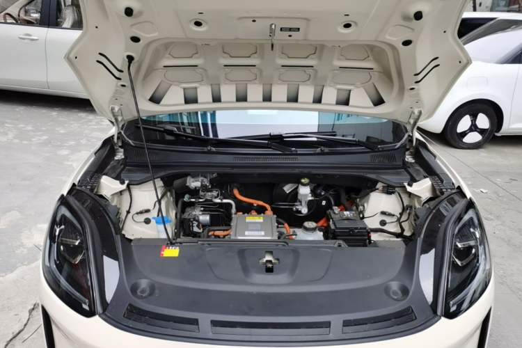 Used Wuling Bingo S 2025 Model 430km Flagship Edition Engine Bay