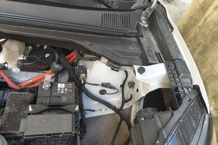 Used Wuling Bingo S 2025 Model 430km Flagship Edition Engine Bay Left