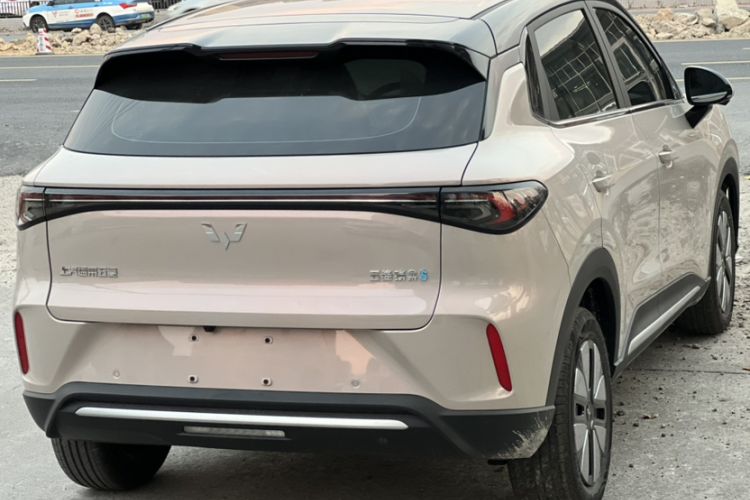 Used Wuling Bingo S 2025 Model 325km Deluxe Edition Exterior 7