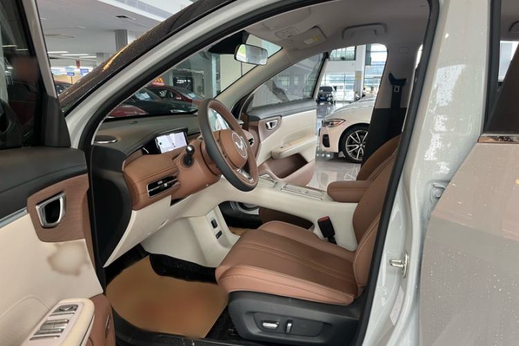 Used Wuling Bingo S 2025 Model 430km Flagship Edition Interior 6