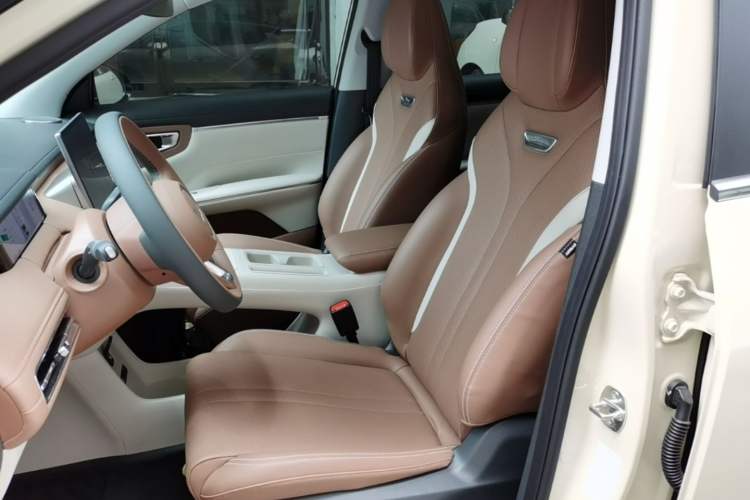 Used Wuling Bingo S 2025 Model 430km Flagship Edition Left Front Seat