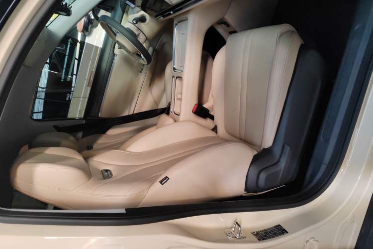 Used Wuling Bingo S 2025 Model 430km Flagship Edition Right Front Seat