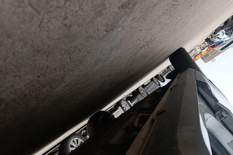 Used Wuling Bingo S 2025 Model 430km Deluxe Edition Right Side Sill