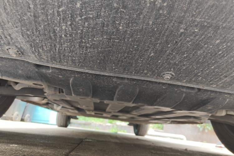Used Wuling Bingo S 2025 Model 325km Deluxe Edition Chassis Front
