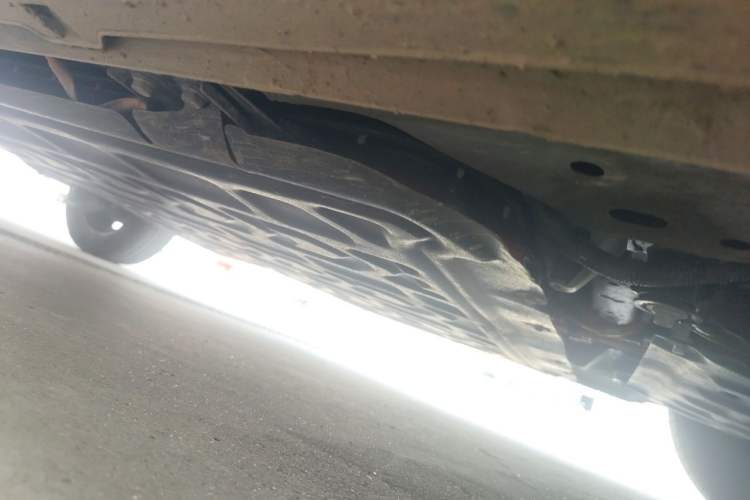 Used Wuling Bingo S 2025 Model 325km Deluxe Edition Chassis Front Right