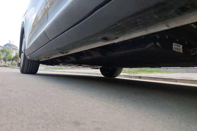 Used Wuling Bingo S 2025 Model 430km Deluxe Edition Chassis Rear Left