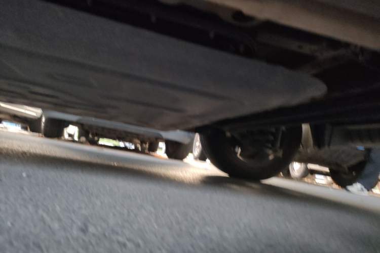 Used Wuling Bingo S 2025 Model 430km Flagship Edition Chassis Rear Left
