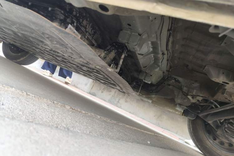 Used Wuling Bingo S 2025 Model 325km Deluxe Edition Chassis Rear Left