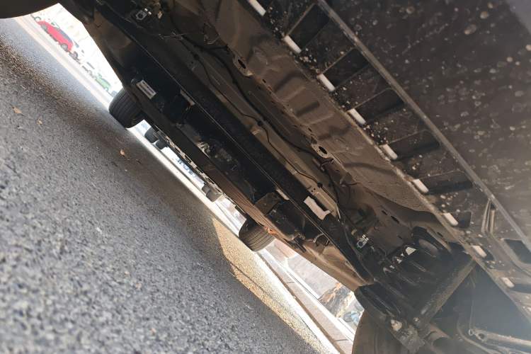 Used Wuling Bingo S 2025 Model 325km Deluxe Edition Chassis Rear
