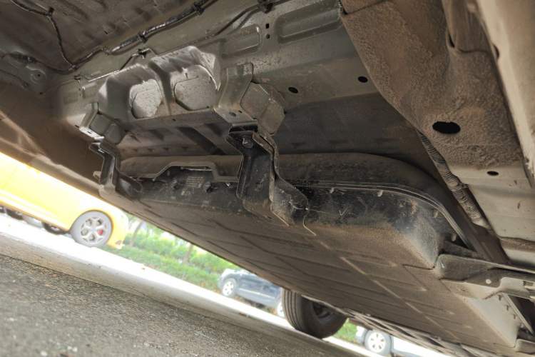 Used Wuling Bingo S 2025 Model 325km Deluxe Edition Chassis Rear Right