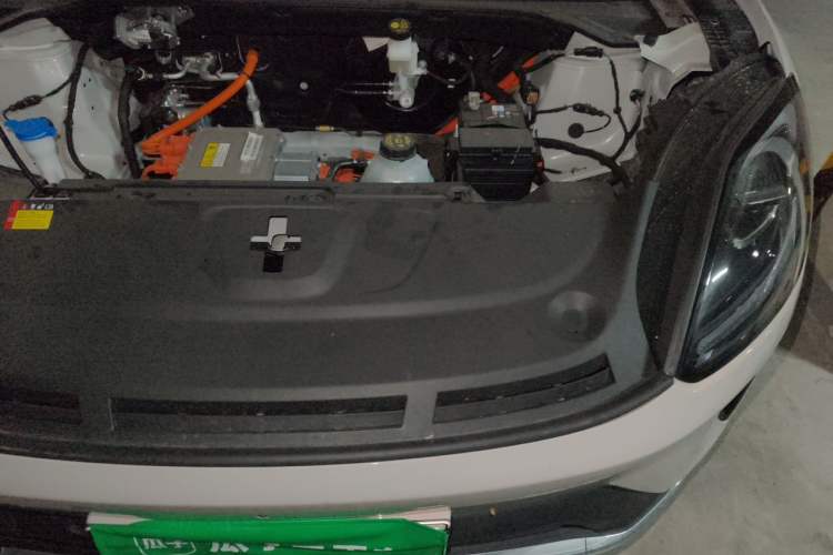 Used Wuling Bingo S 2025 Model 325km Flagship Edition Engine Bay Left