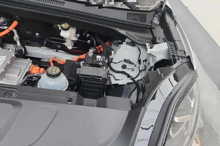 Used Wuling Bingo S 2025 Model 325km Deluxe Edition Engine Bay Left