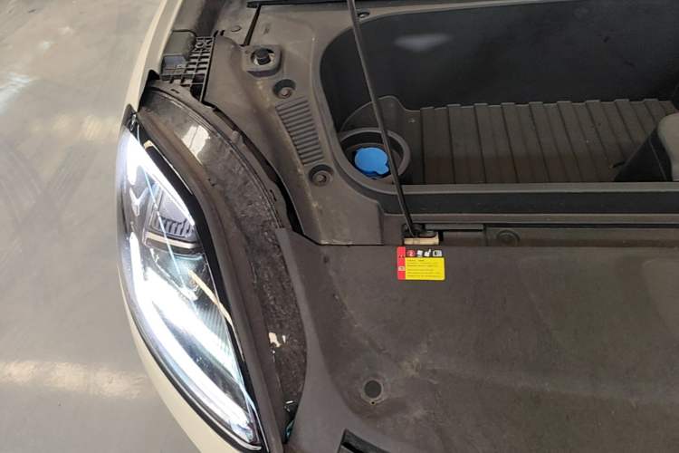 Used Wuling Bingo S 2025 Model 430km Flagship Edition Engine Bay Right