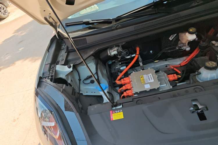 Used Wuling Bingo S 2025 Model 325km Deluxe Edition Engine Bay Right