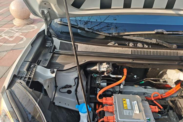 Used Wuling Bingo S 2025 Model 325km Deluxe Edition Engine Bay Right