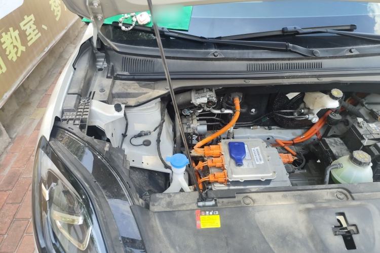 Used Wuling Bingo S 2025 Model 325km Deluxe Edition Engine Bay Right
