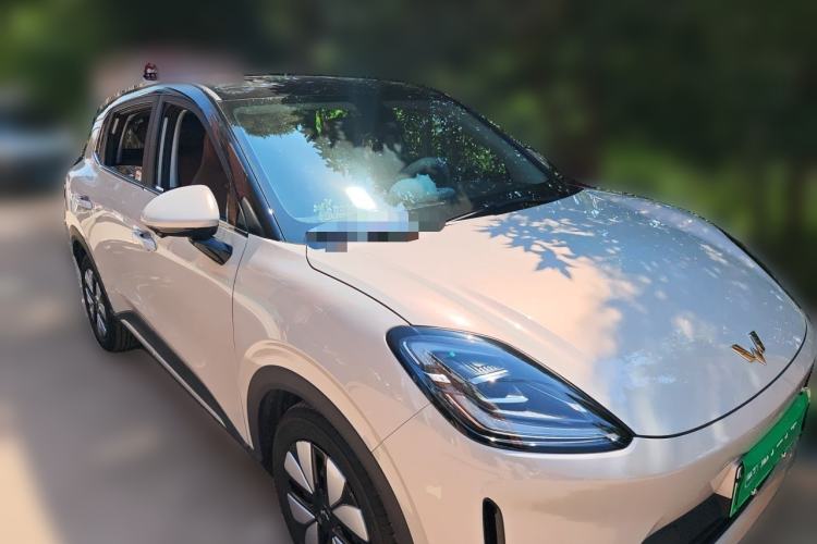 Used Wuling Bingo S 2025 Model 325km Deluxe Edition Front Right 45 Deg