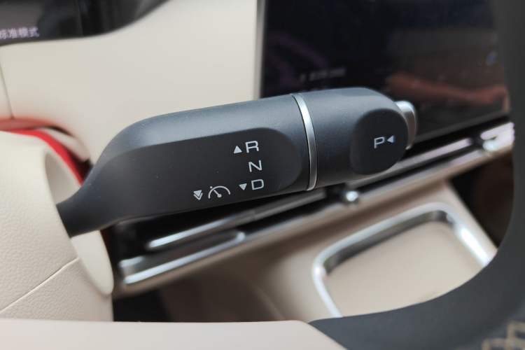 Used Wuling Bingo S 2025 Model 325km Deluxe Edition Gear Lever