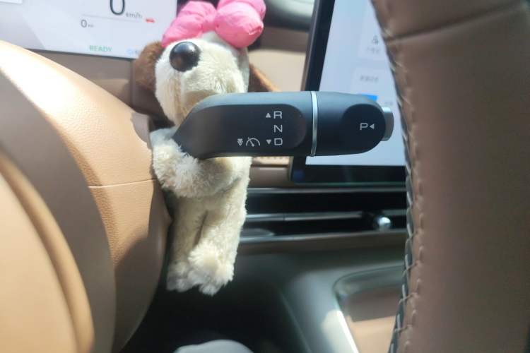 Used Wuling Bingo S 2025 Model 325km Deluxe Edition Gear Lever