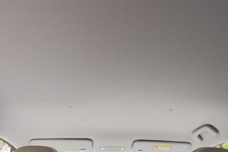 Used Wuling Bingo S 2025 Model 325km Deluxe Edition Headliner