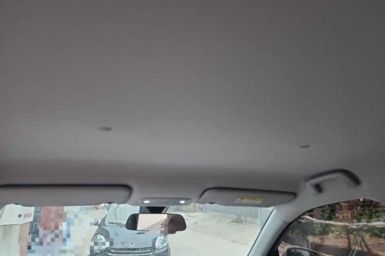 Used Wuling Bingo S 2025 Model 325km Deluxe Edition Headliner