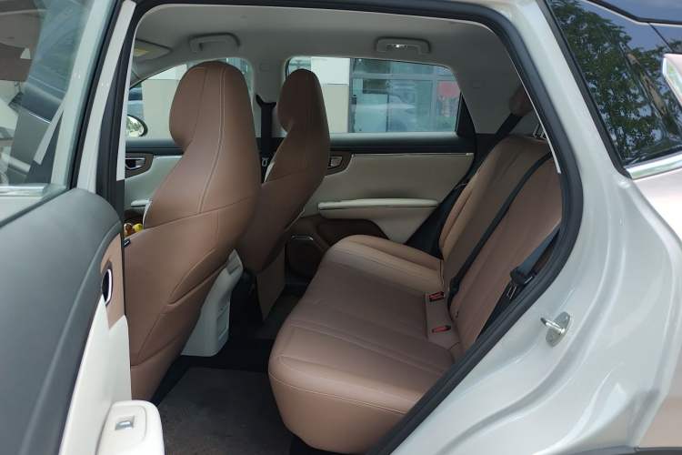 Used Wuling Bingo S 2025 Model 430km Deluxe Edition Left Rear Seat